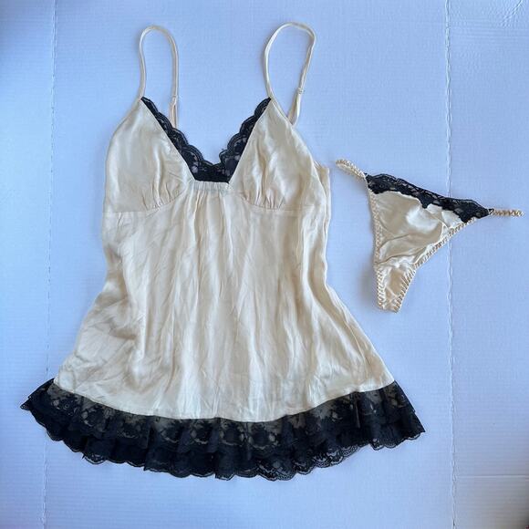Sm Y2K VTG Victoria’s Secret 100% Silk Lace Ruffle Cami & Thong Set Coquette - Picture 1 of 10